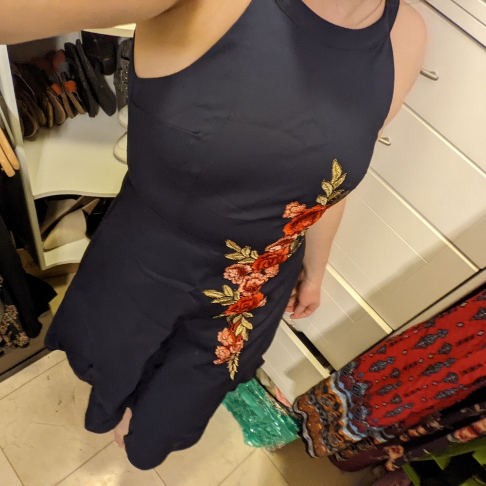 Navy blue embroidered Liza Luxe dress, Size XS, Size 2-4, brand new, never worn